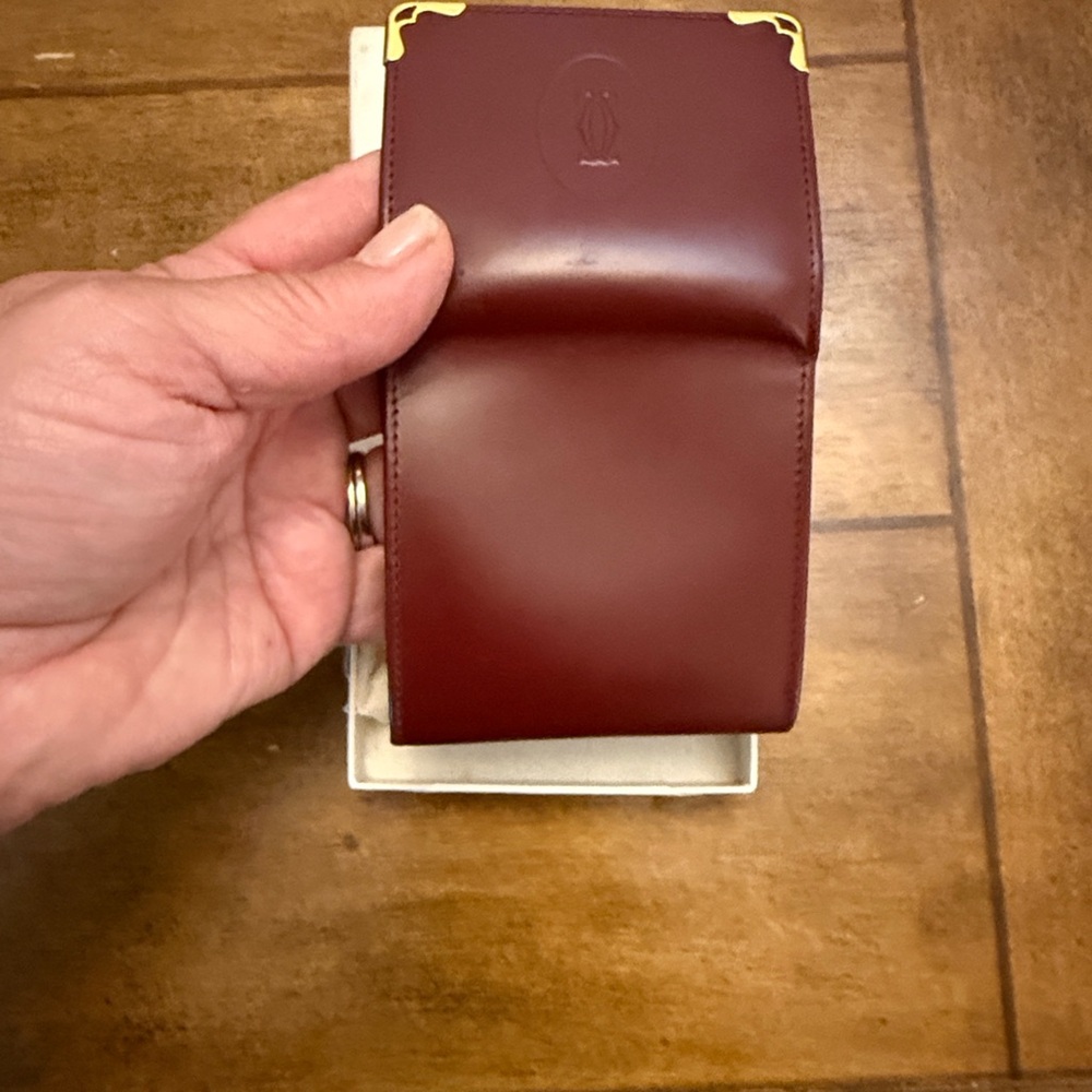 EUC Must de Cartier Women's Deep Red Leather coin pouch - Picture 5 of 12